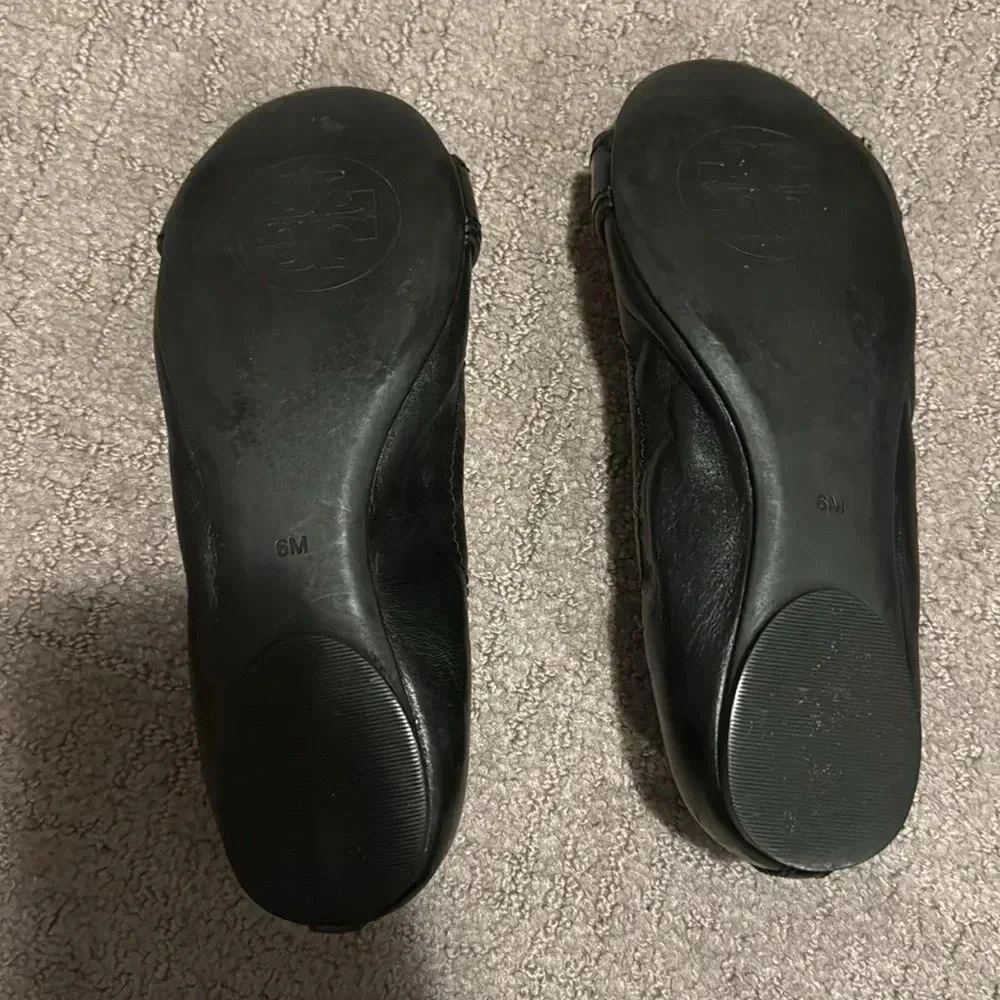Tory Burch NOEL buckle black flats, size 6. EUC.